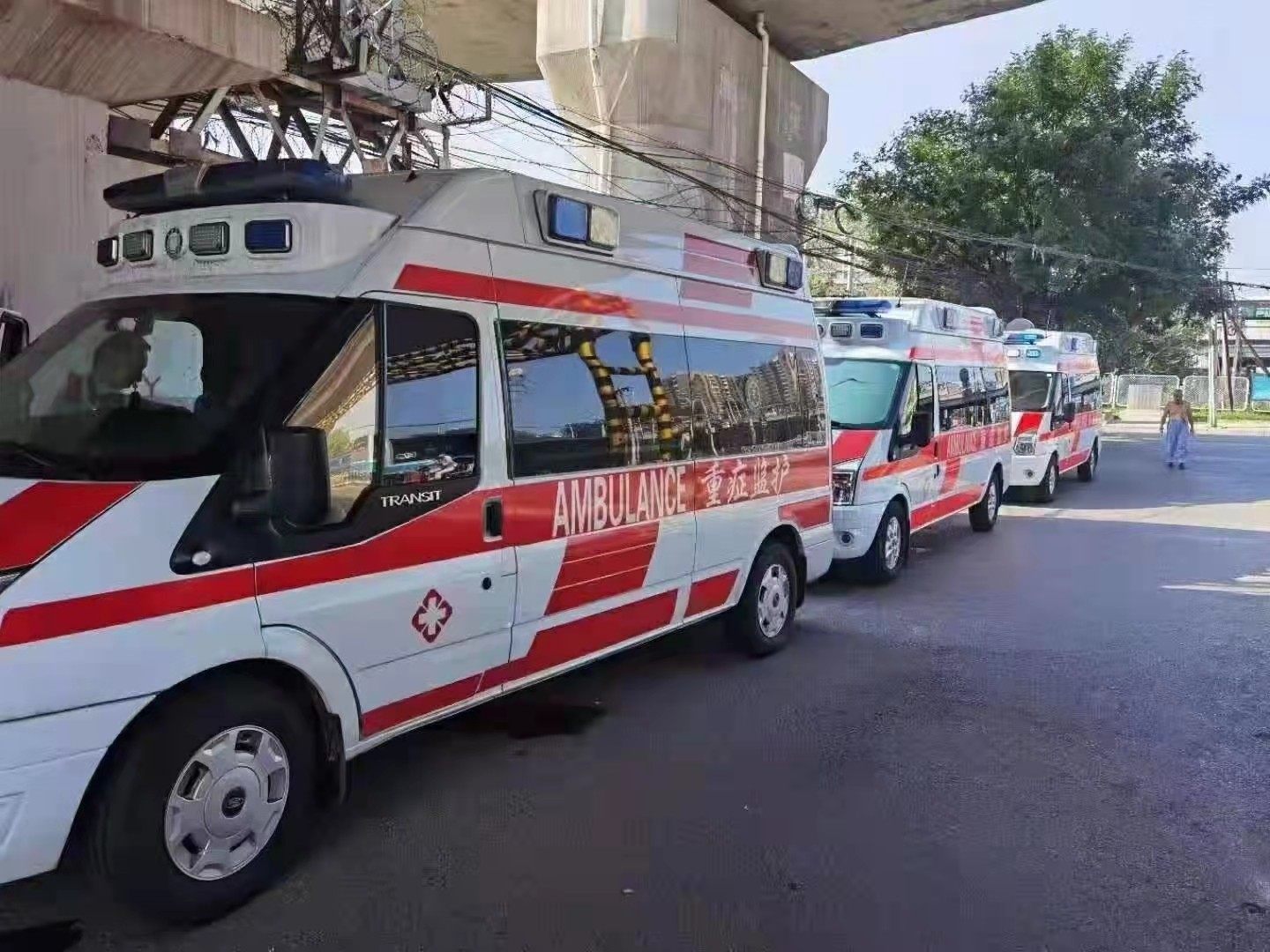 武宁县救护车出租